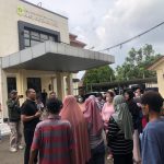 Warga Cimandala Geruduk Kecamatan Sukaraja, Tuntut Solusi atas Pencemaran PT Rainbow Indah Karpet