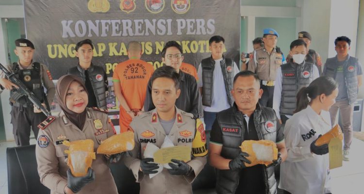 Polres Bogor Ringkus Dua Pengedar Sabu, 6,9 Kg Narkoba Diamankan