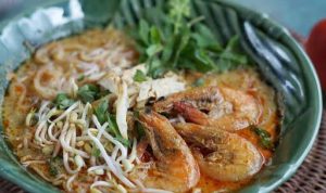 Laksa Pak Inin, Kuliner Legendaris sejak 1965 Yang Selalu Bikin Rindu