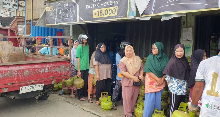 Gas Elpiji 3 KG Langka, Warga Kabupaten Bogor Susah Masak