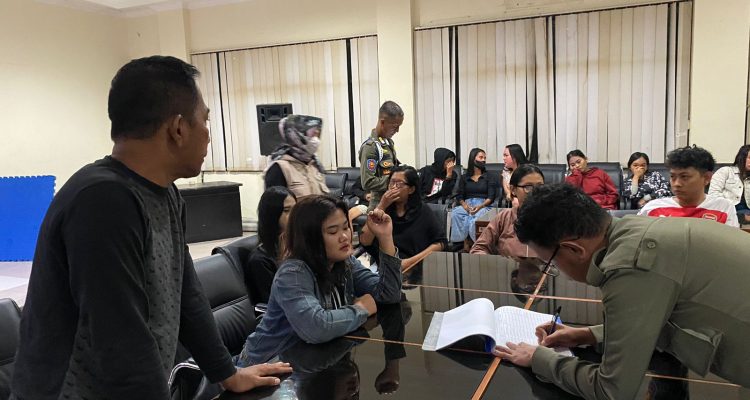 Satpol PP Kabupaten Bogor Amankan 9 PSK dan Ratusan Miras