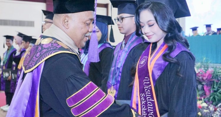 Universitas Pakuan Gelar Wisuda Gelombang Pertama 2025