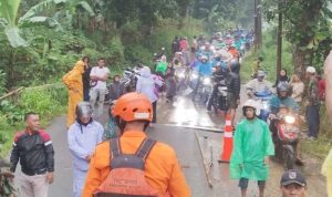 Akses Jalan Citeureup- Sukamakmur Putus, Bupati Bogor Intruksikan Bangun Jembatan Bailey