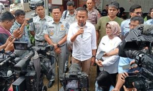 PJ Gubernur Jawa Barat Kunjungi Korban Tabrakan Beruntun Tol Ciawi
