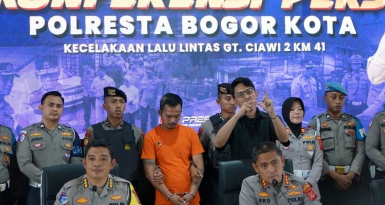 Polisi Sebut Truk Kecelakaan Maut di Gate Tol Ciawi Overload 12 Ton