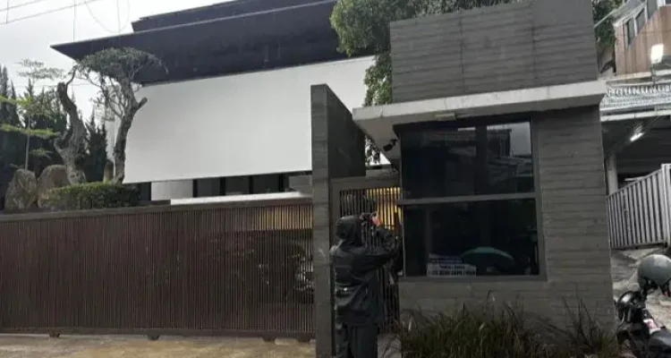 KPK Beri Alasan Geledah Rumah Ridwan Kamil