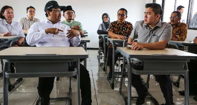 Pemerintah Sediakan Program Sekolah Rakyat dari SD sampai Universitas pada Juli 2025