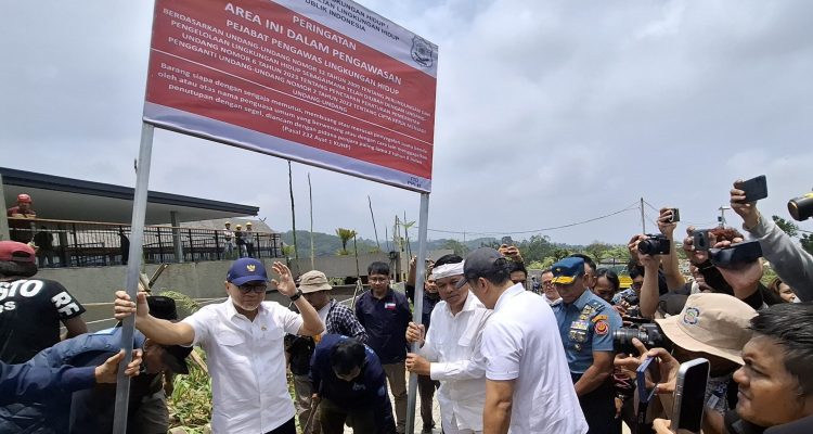 Pemerintah Segel 4 Wisata di Puncak Penyebab Banjir 