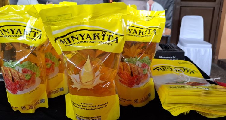 MinyaKita di Pasar Cibinong Langka, Tembus 18.000 per Liter