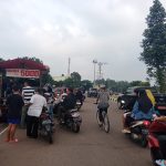 Jadi Surga Kuliner, Warga Berburu Takjil di Stadion Pakansari