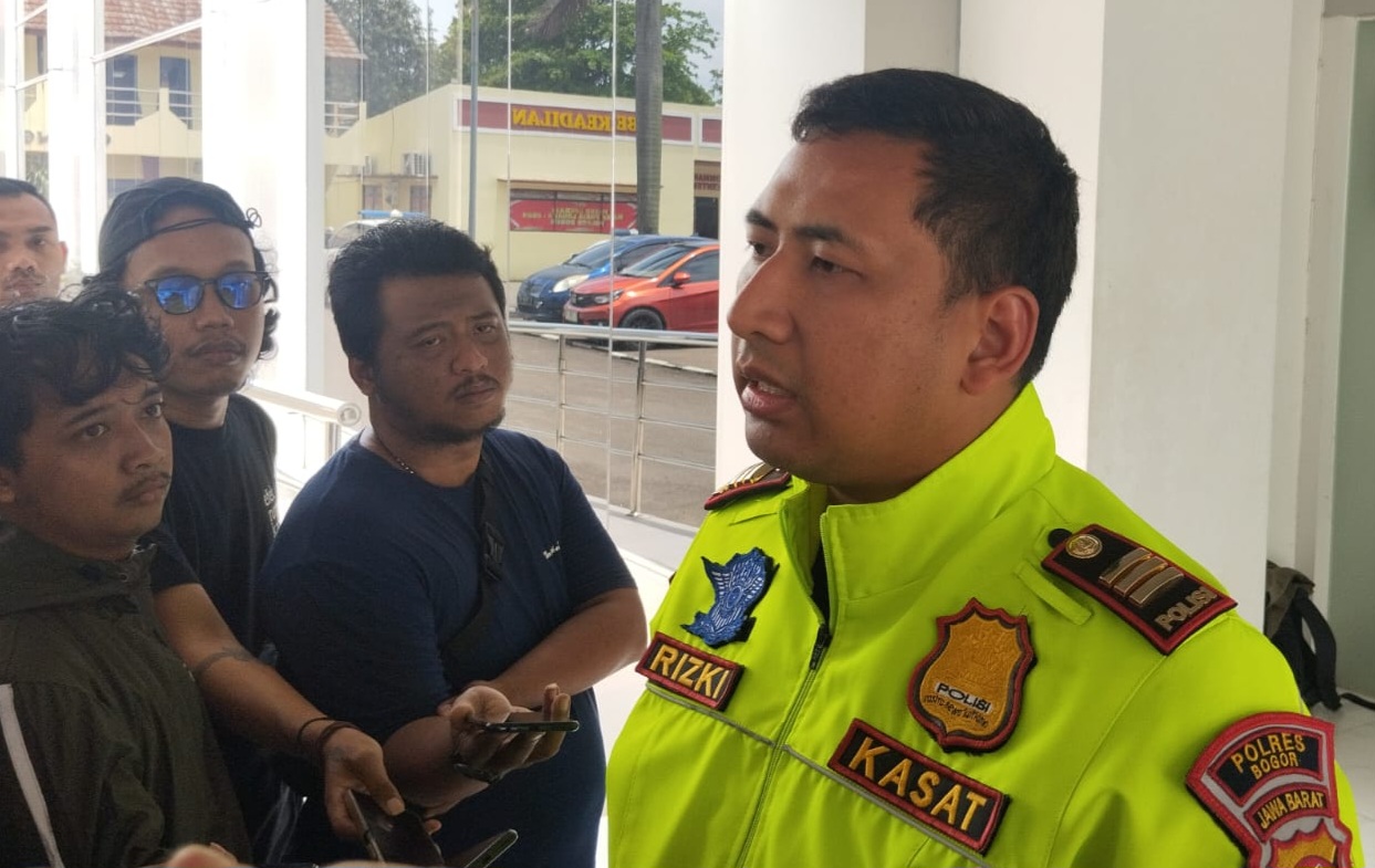 Petugas Patwal yang Viral di Jalur Puncak Diberhentikan Tugas Sementara