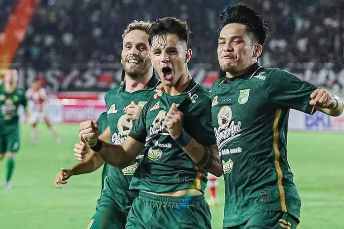 Persebaya Hancurkan Persib 4-1, Tuan Rumah Berjaya di Pekan ke-25 BRI Liga 1
