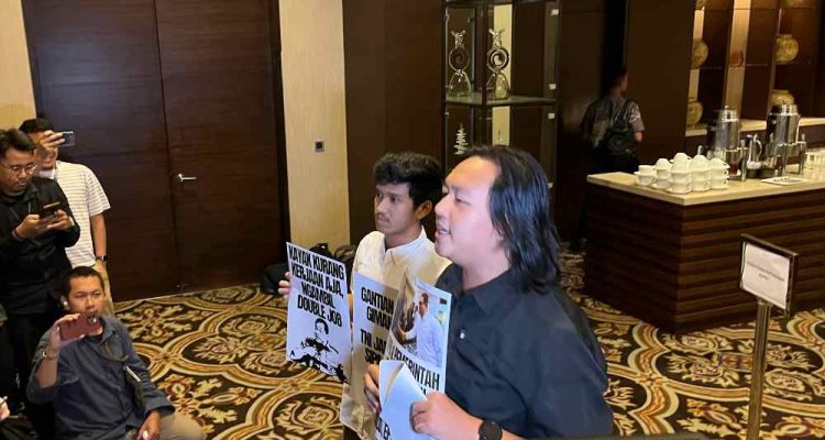 Panja RUU TNI: Digelar di Hotel Bintang 5 hingga Protes Koalisi Sipil