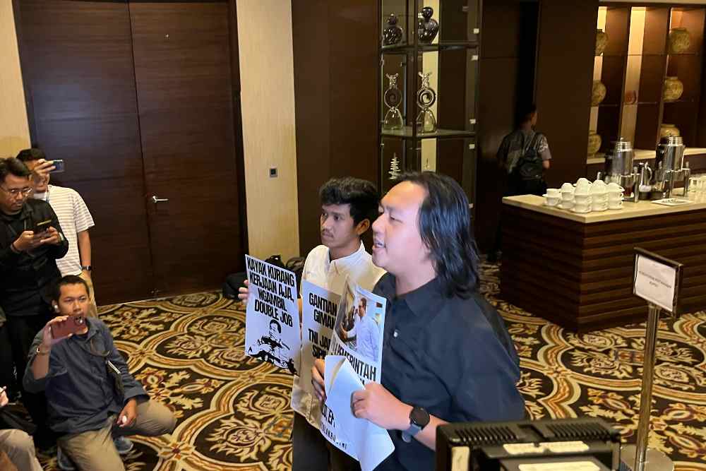Panja RUU TNI: Digelar di Hotel Bintang 5 hingga Protes Koalisi Sipil
