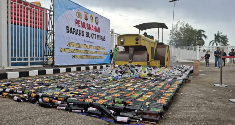 Polres Bogor Musnahkan Ribuan Miras