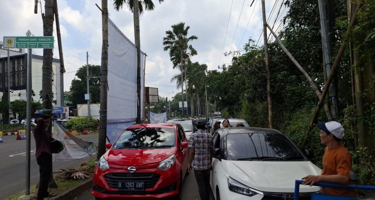 Macet Hingga Pasar Cipanas Cianjur, Polisi Terapkan One Way Arah Jakarta