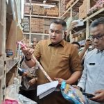 Bupati Bogor Rudy Susmanto Sidak ke Supermarket, Pastikan Tidak Ada Produk Mengandung Babi