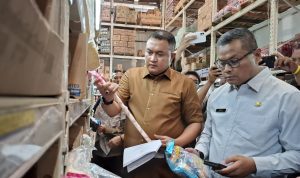 Bupati Bogor Rudy Susmanto Sidak ke Supermarket, Pastikan Tidak Ada Produk Mengandung Babi