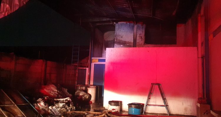 Pabrik Kancing PT Cipto Button Kebakaran, 3 Unit Mobil Damkar Diterjunkan
