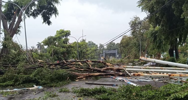 Kantor Pemkab Bogor Porak Poranda, Bupati Minta Warga Waspada
