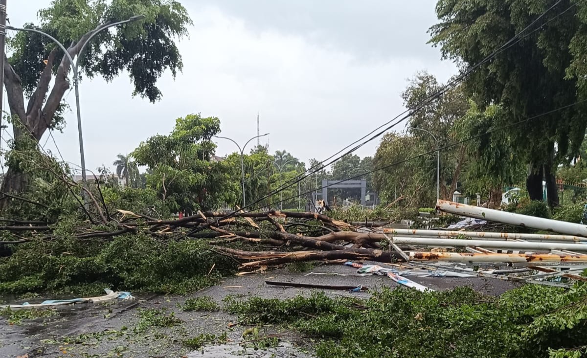 Kantor Pemkab Bogor Porak Poranda, Bupati Minta Warga Waspada