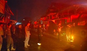 Butuh Waktu 4 Jam untuk Memadamkan Api di Toko Petasan dan Mainan Leuwiliang