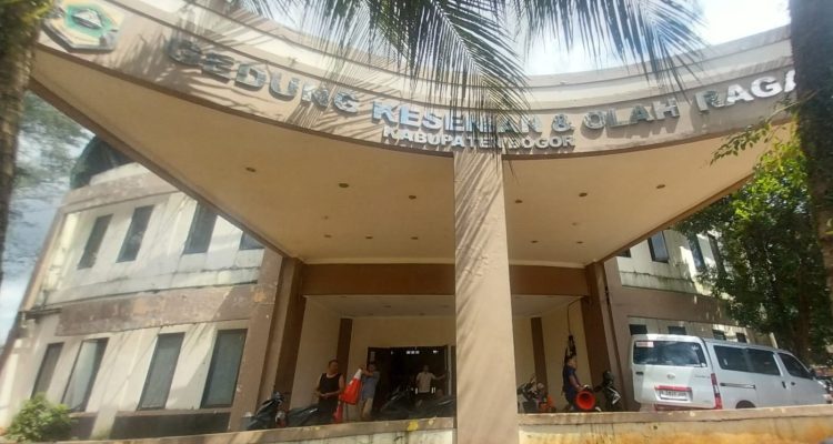 Gedung Kesenian Kabupaten Bogor Tak Terawat, Ternyata Ini Penyebabnya !