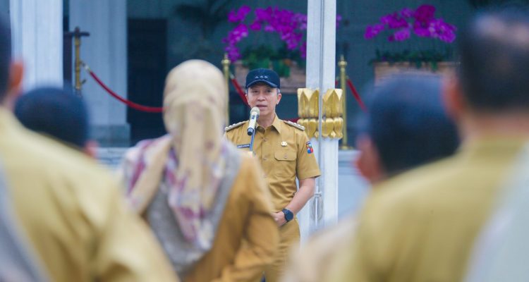 Dedie Rachim Luncurkan Program Bogor Nyaah Ka Indung dan Sekolah Rakyat