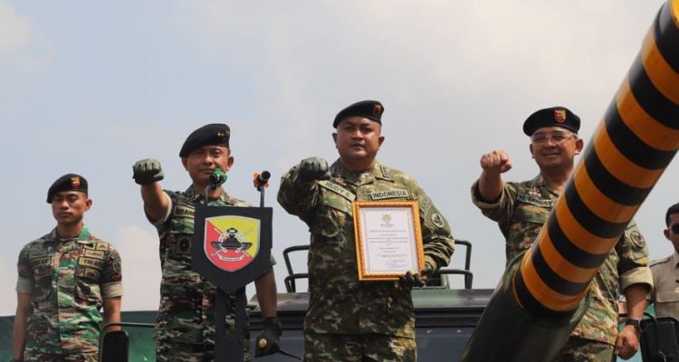 Bupati Bogor Rudy Susmanto Resmi Raih Brevet Kehormatan Kavaleri TNI AD