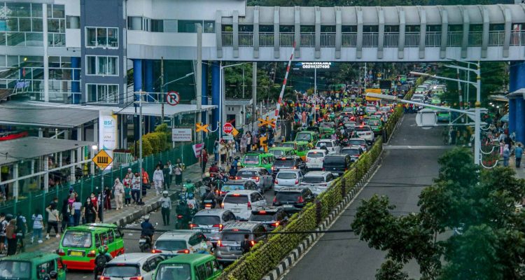Wali Kota Bogor Dedie Larang Angkot Ngetem Sembarangan
