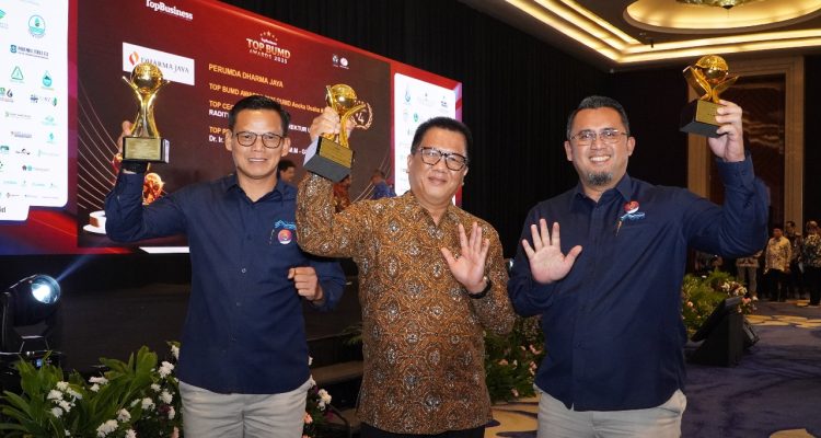 Perumda Air Minum Tirta Kahuripan Raih Empat Penghargaan Bergengsi di TOP BUMD Awards 2025