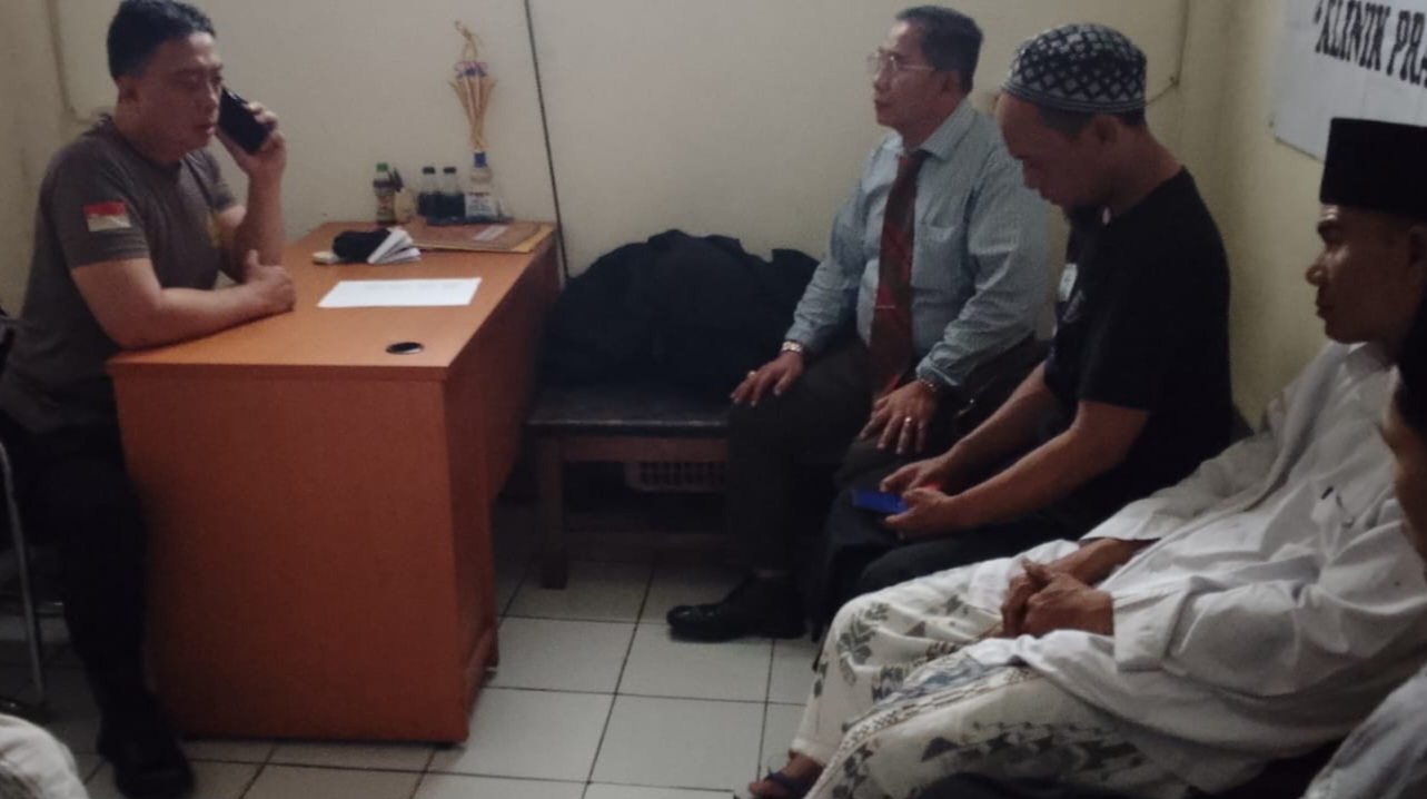 Kiyai di Caringin Dilaporkan Ke Polisi, Diduga Tipu Jamaahnya Naik Haji Tanpa Antre Pakai Visa Ummul