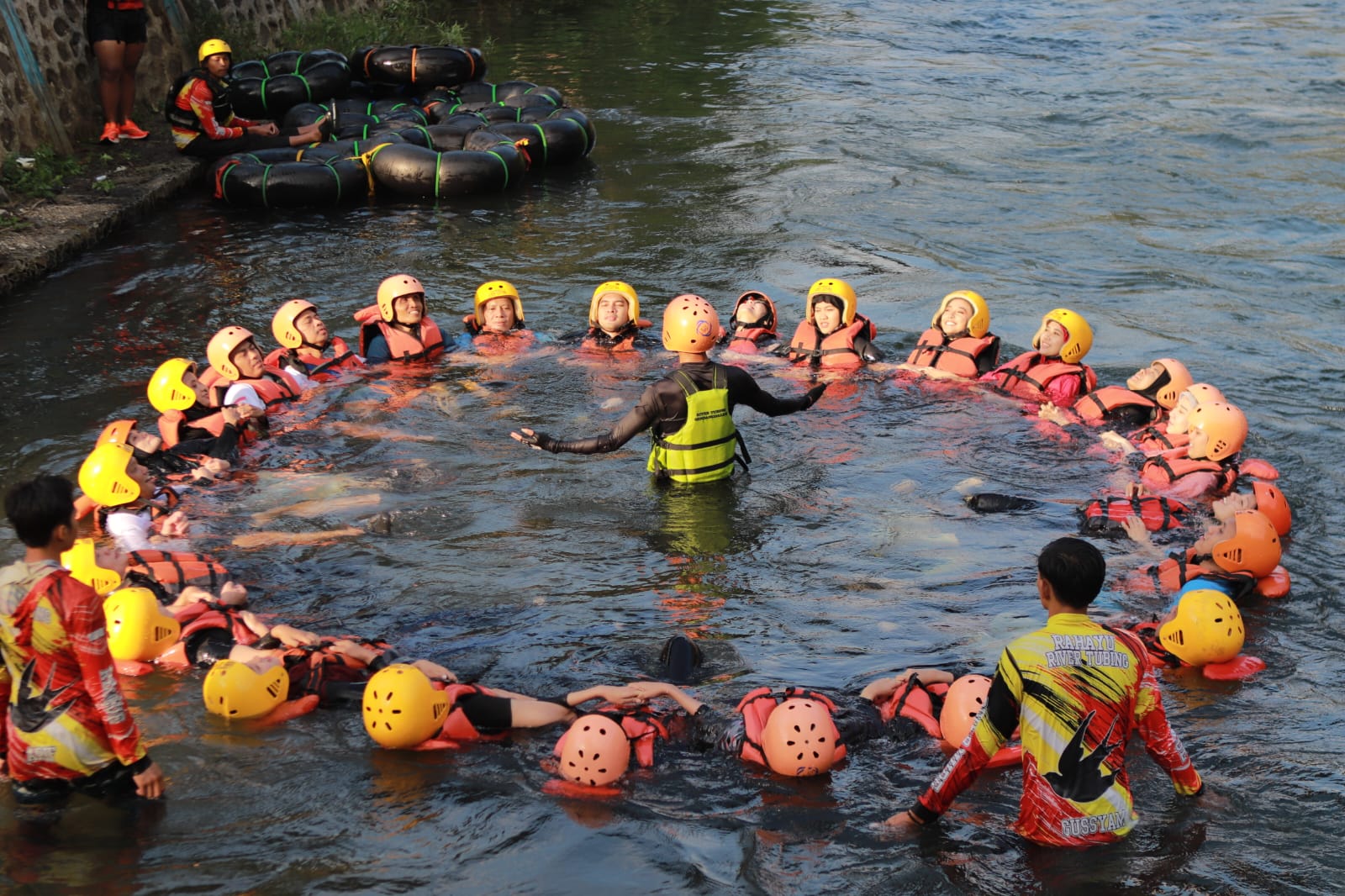 Sendang Dalem River Rubing, Wisata Adrenalin Favorit di Kebumen
