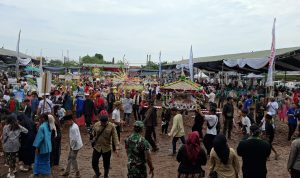 Meski Diguyur Hujan, Ribuan Warga Antusias Meriahkan Lebaran Bojonggede