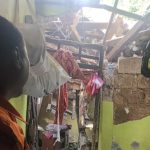 Rumah Janda di Sukaraja Ambruk, Kondisinya Memprihatinkan !